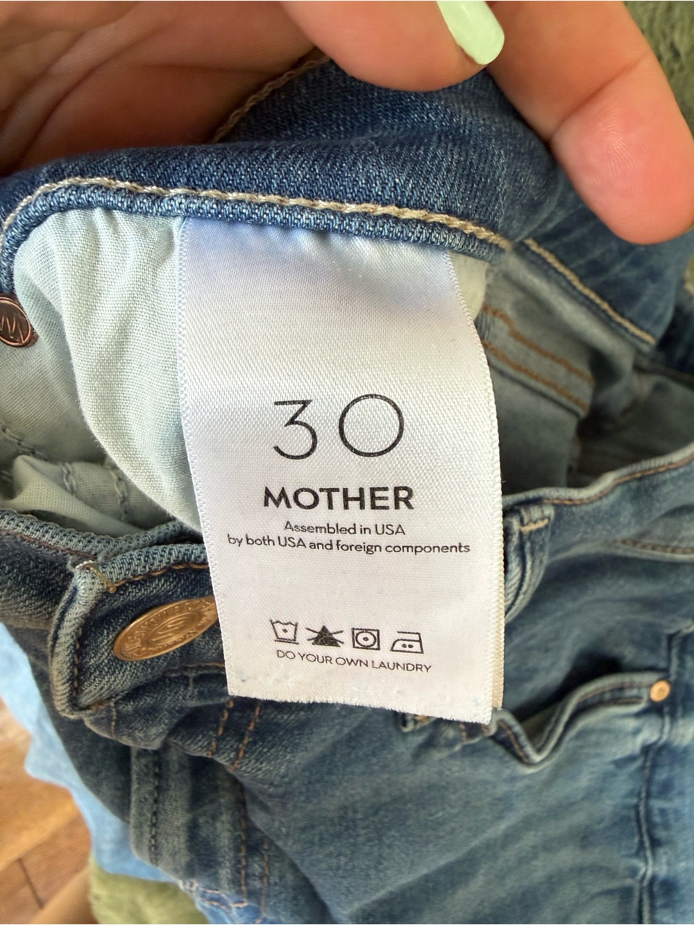 MOTHER Mid Rise Rider Ankle Jeans in Medium Blue Denim Size 30 - Picture 4 of 7